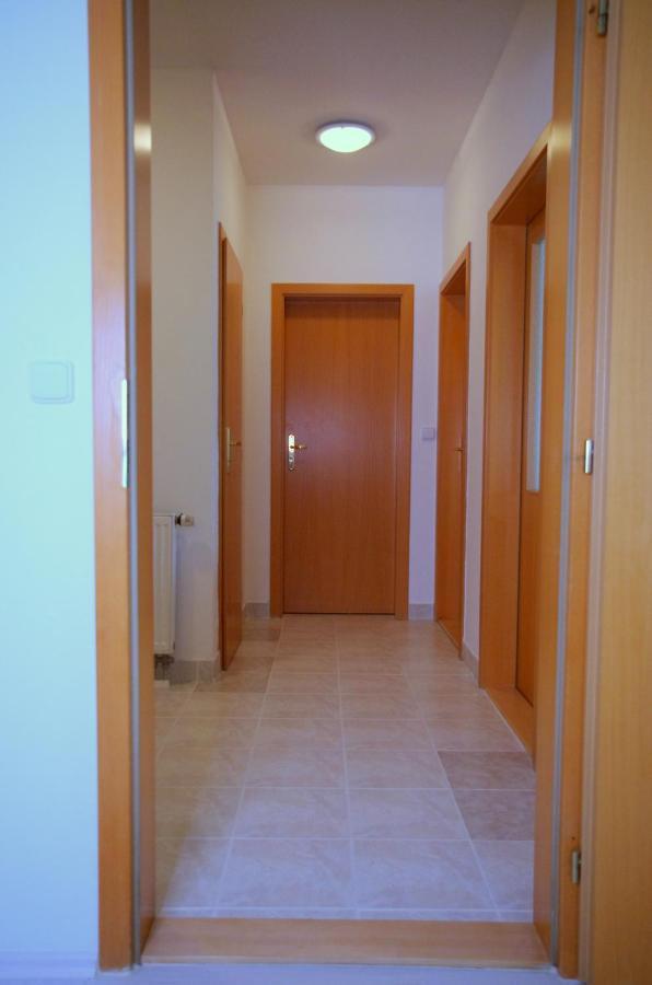 Apartment Golden Praha Bagian luar foto