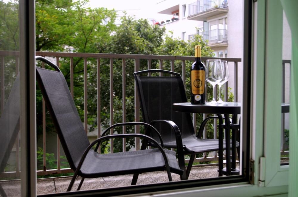 Apartment Golden Praha Bagian luar foto